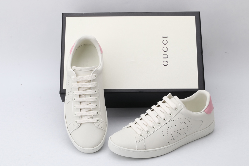 Women s Ace sneaker with Interlocking G